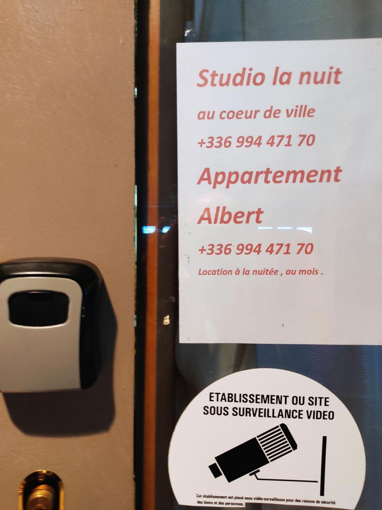 לימו Studio La Nuit Au Coeur De Ville מראה חיצוני תמונה